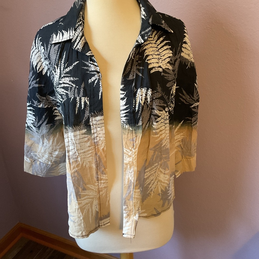 POL‎ Navy Blue and Cream Fern Tropical Print Open Front Short Sleeve Top Small